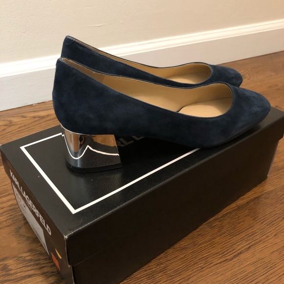 Karl Lagerfeld Paris Block Heel Pump Navy/Sliver - Picture 2 of 8